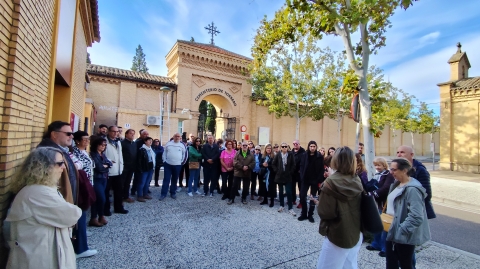 Visita al cementerio de Torrero 