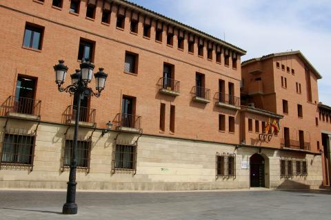 Sede central de la Facultad de Ciencias de la Salud y del Deporte del Campus de Huesca